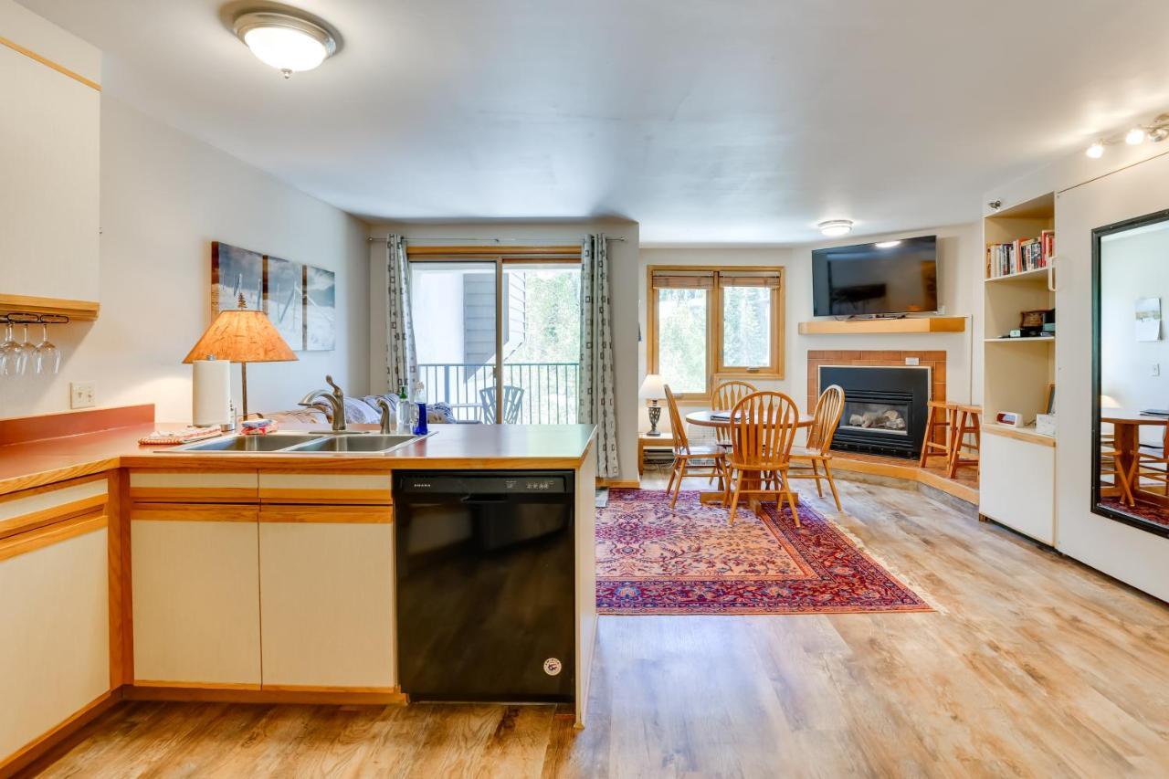 Ski-Inandski-Out Retreat With Iron Horse Pool Access! 윈터 파크 외부 사진