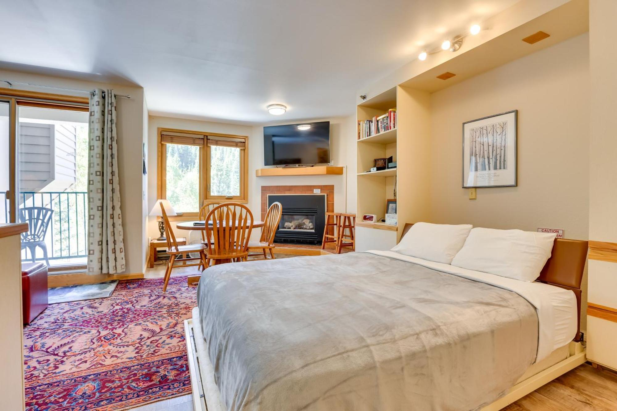 Ski-Inandski-Out Retreat With Iron Horse Pool Access! 윈터 파크 외부 사진